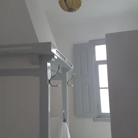 Alojamento de Acomodação e Pequeno-almoço Rua Das Rosas 22/b&b *