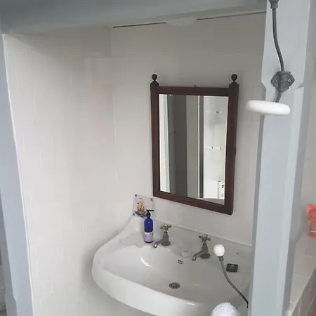 Alojamento de Acomodação e Pequeno-almoço Rua Das Rosas 22/b&b